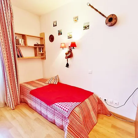 Le Bouquetin, Studio, Centre Luchon, Wifi, Casier A Skis, Ascenseur, 3 Personnes Bagneres-de-Luchon Exterior photo