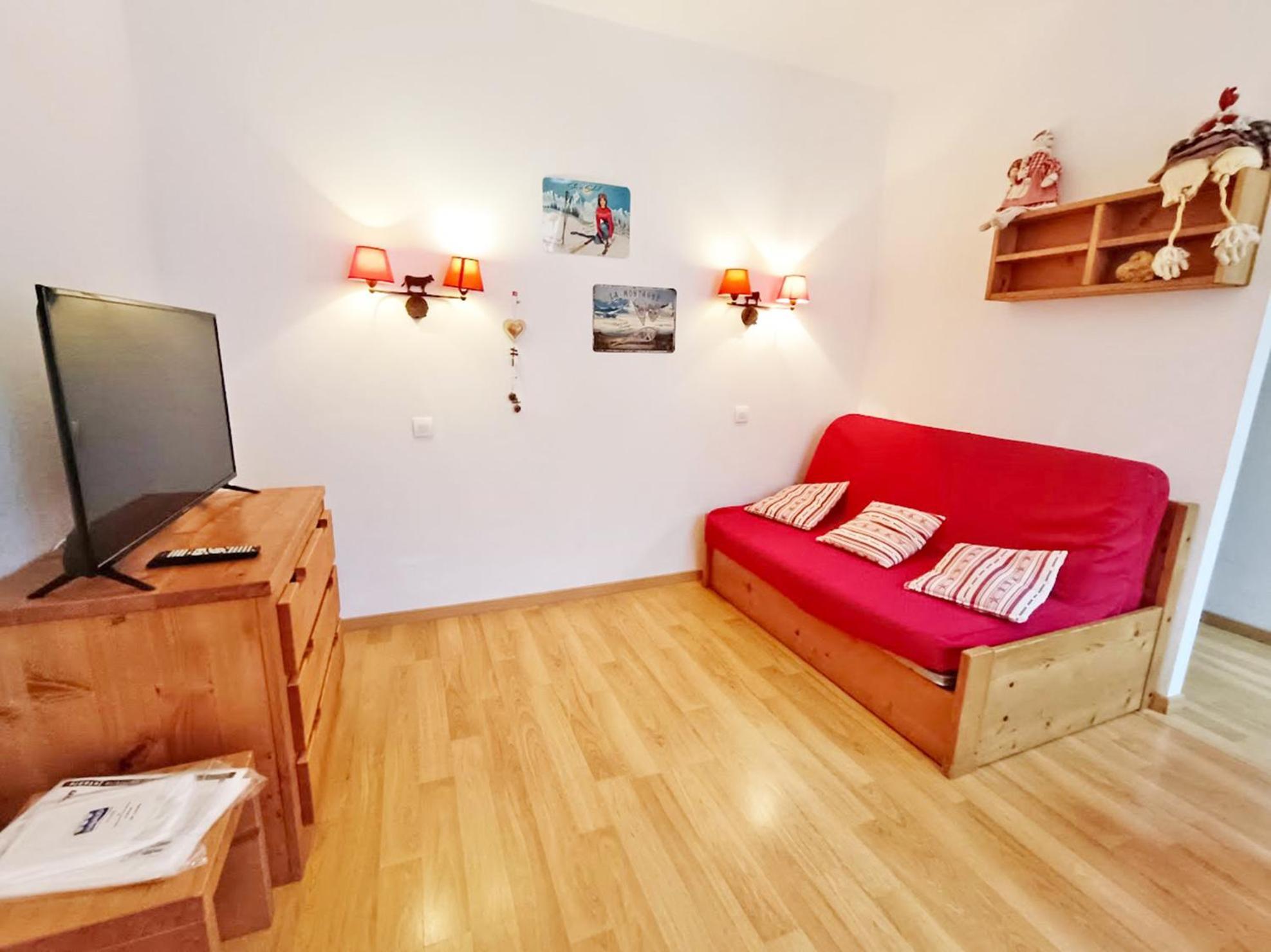 Le Bouquetin, Studio, Centre Luchon, Wifi, Casier A Skis, Ascenseur, 3 Personnes Appartement *